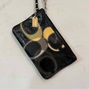 Coach vintage leather wristlet